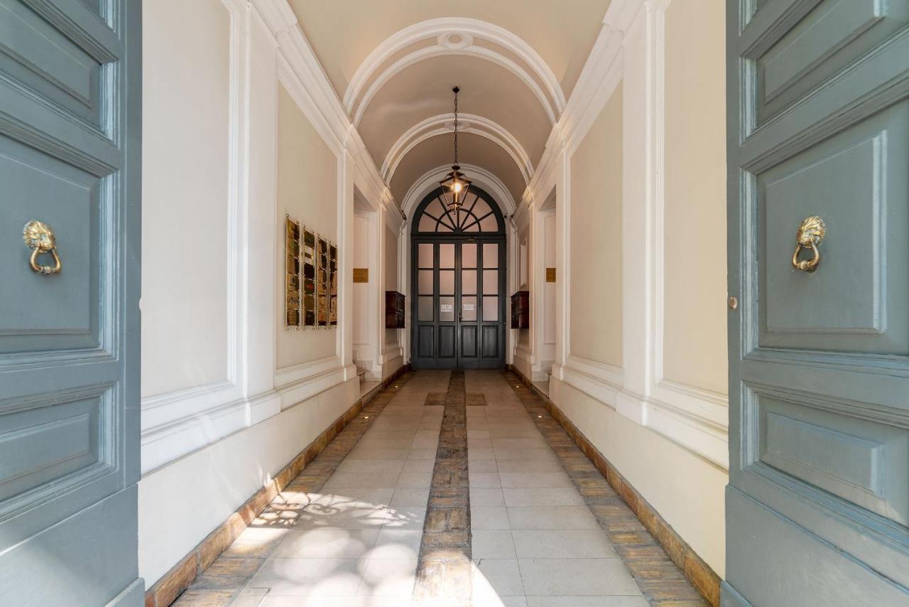 Апартаменты Castro Pretorio Рим Экстерьер фото